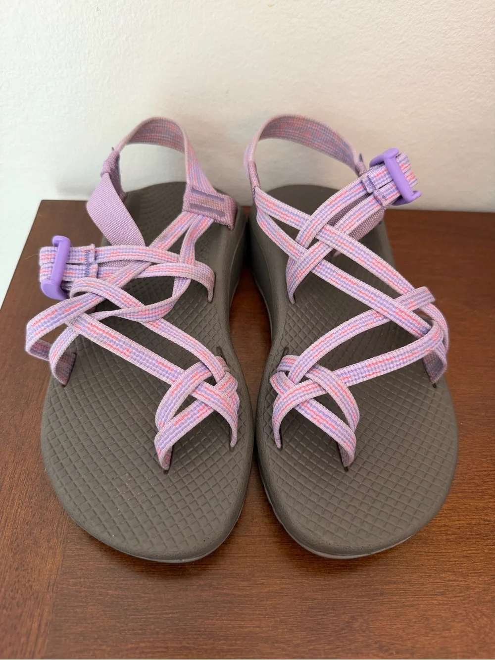 Chaco Womens Cloud Sandals - Size 6